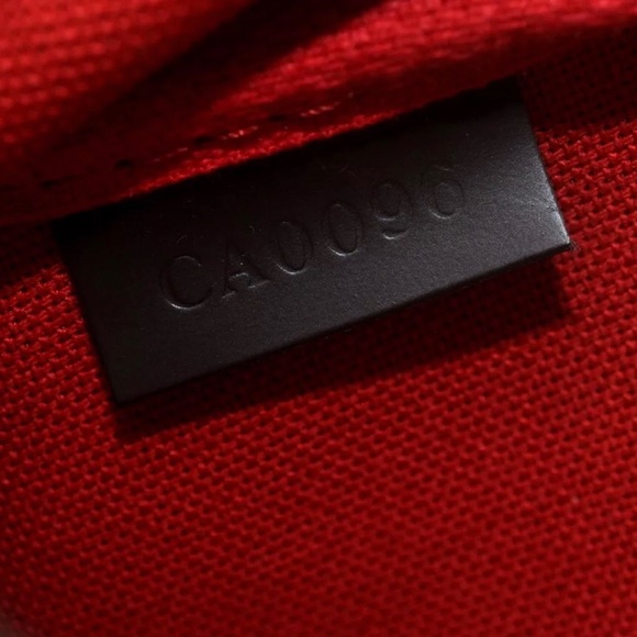 **SOLD**Auth Louis Vuitton Damier Pochette Bag - Picture 7 of 8